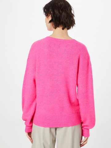 GAP Sweater in Pink