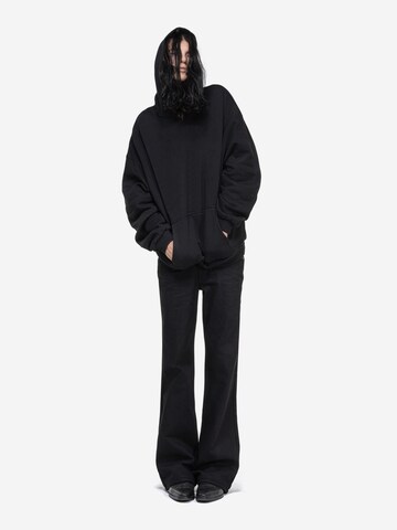 ENRAGE - Sudadera 'MASSIVE HOODIE' en negro