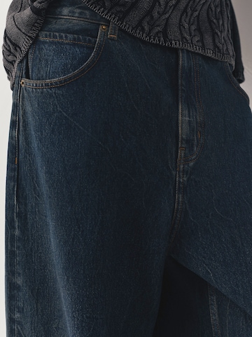 Pull&Bear Baggy Farkut värissä sininen