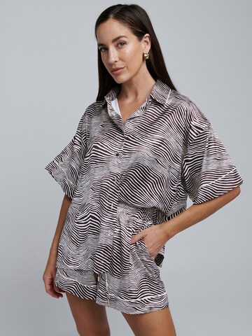 BWLDR Blouse 'Kenny' in Brown: front