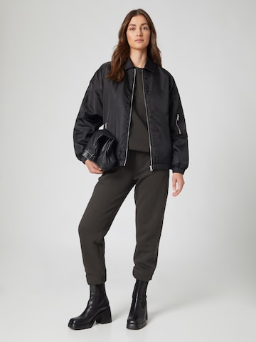 LENI KLUM x ABOUT YOU Between-Season Jacket 'Rosie' in Black