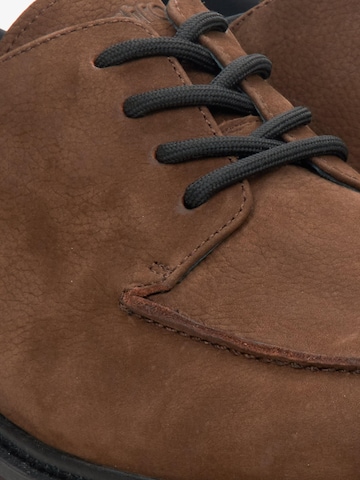 Mocassino '126-2' di Estro in marrone