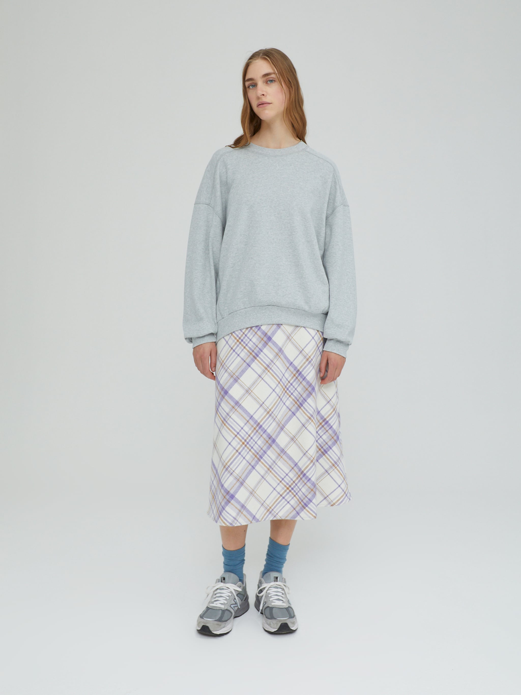 EDITED Produkte Sweatshirt 'Lana' grau