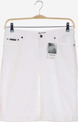 GANT Shorts in M in White: front