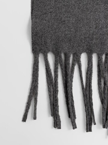 L'Arte Milano Shawl in Grey