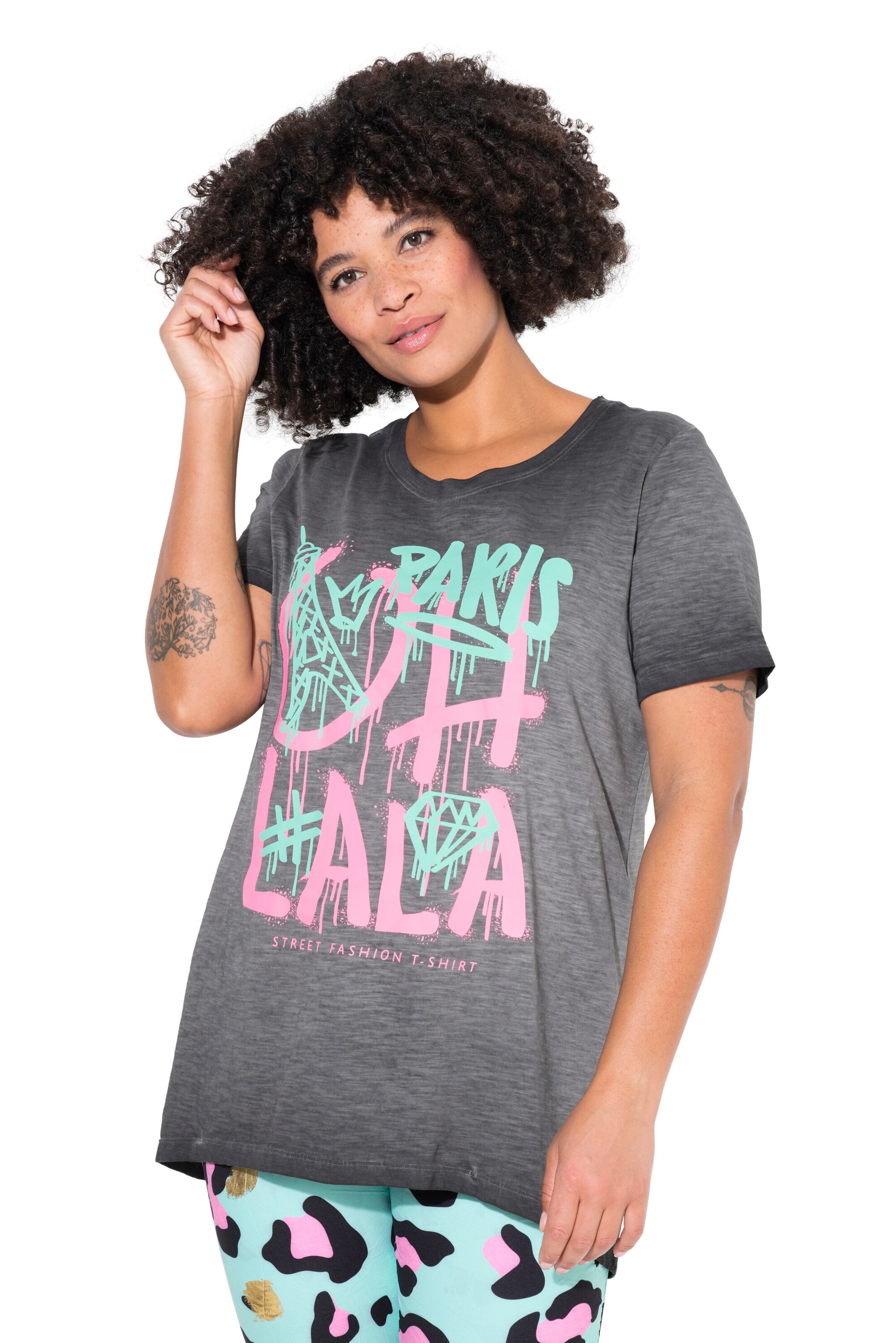 Angel of Style Shirt in Black: front