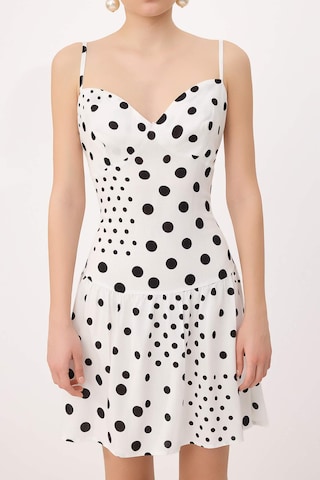 Trendyol Zomerjurk in Wit