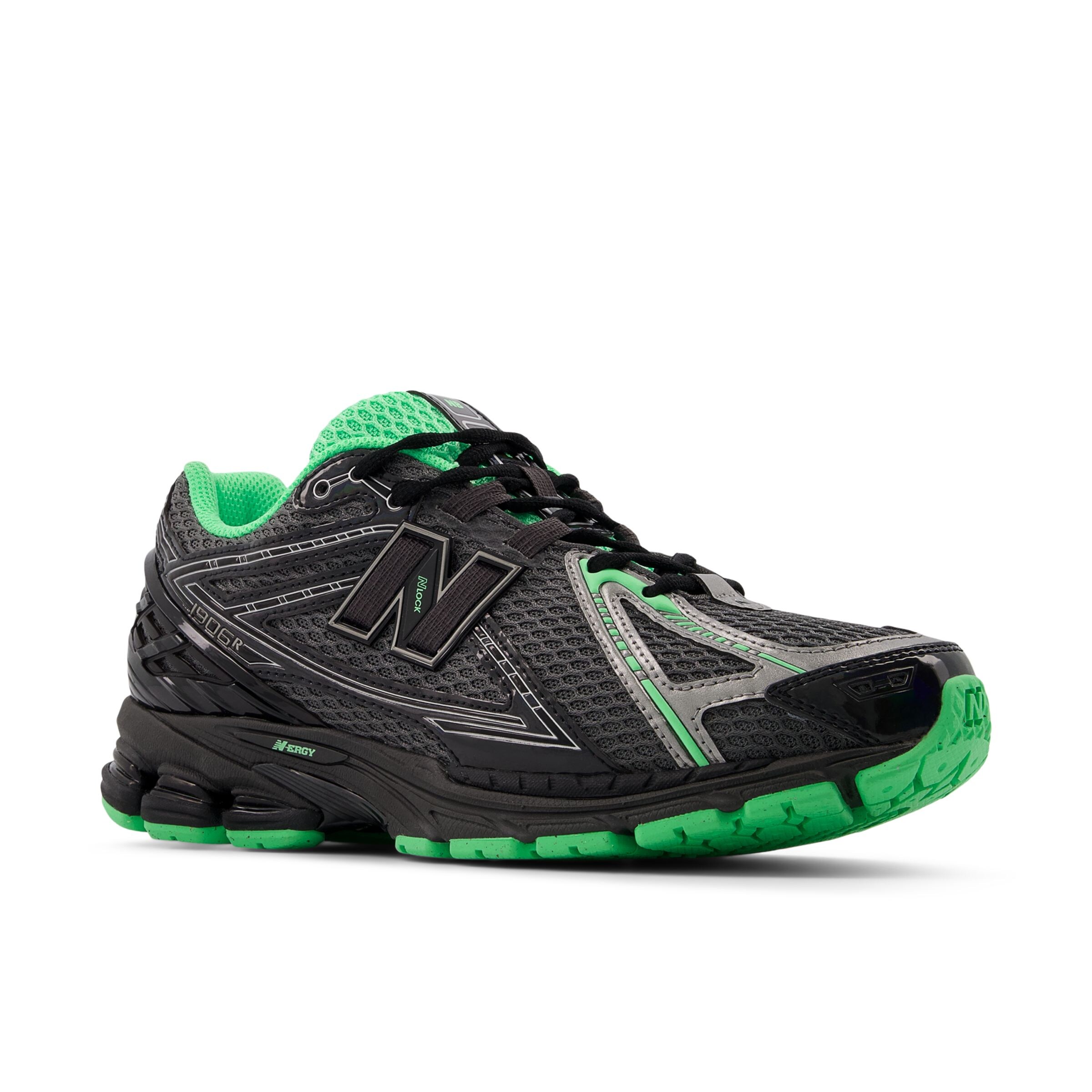 new balance Sneakers in Grey