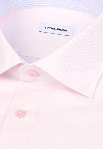 Coupe slim Chemise business 'Schwarze Rose' SEIDENSTICKER en rose