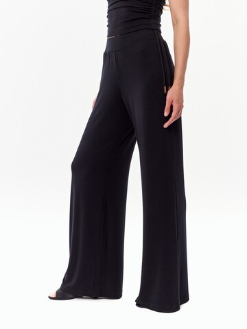 Wide Leg Pantalon 'Ivy' mandragora en noir