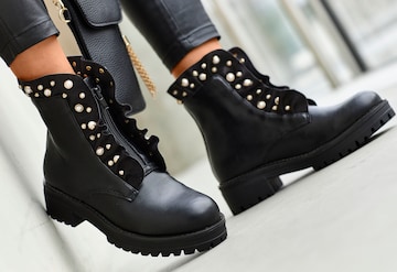 LASCANA Ankle Boots in Black: front