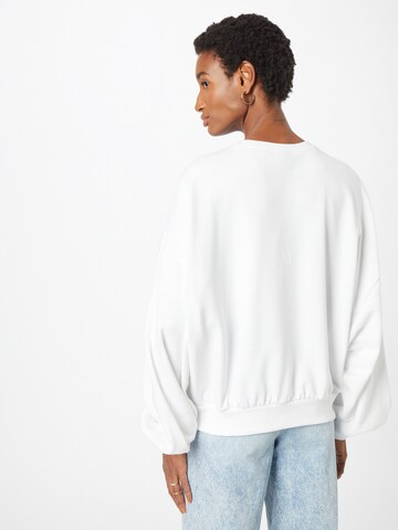 Urban Classics Sweatshirt i hvid