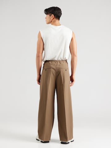 WEEKDAY Loose fit Pleated Pants in Beige