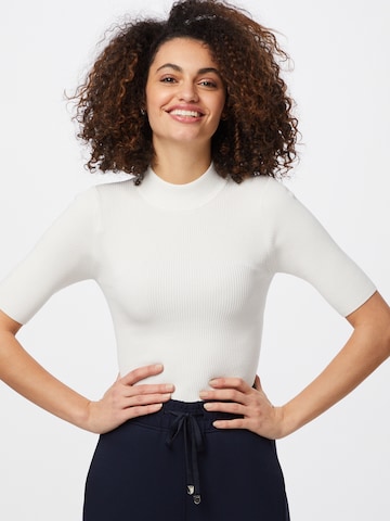 NÜMPH Sweater 'Bia' in White: front