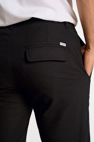 Lindbergh Regular Chino Pants in Black