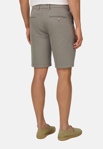 Boggi Milano Slim fit Pleat-front trousers in Green