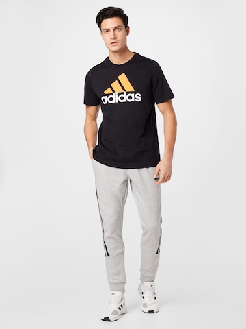 ADIDAS SPORTSWEARTehnička sportska majica 'Essentials Big Logo' - crna boja