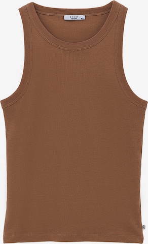OXXO Top in Brown: front