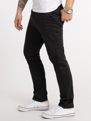 Indumentum Regular Chino Pants in Black