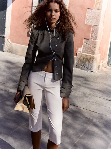 Coupe slim Pantalon Bershka en blanc