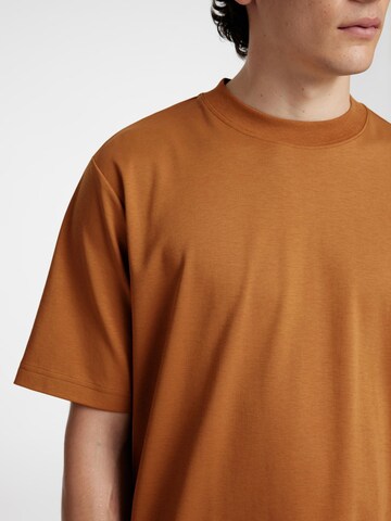 SELECTED T-Shirt in Braun