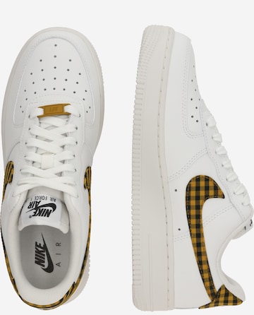 Nike Sportswear Sneakers laag 'AIR FORCE 1 '07 ESS TREND' in Wit