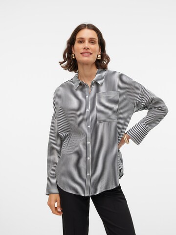 Camicia da donna 'VMBUMPY' di VERO MODA in bianco: frontale