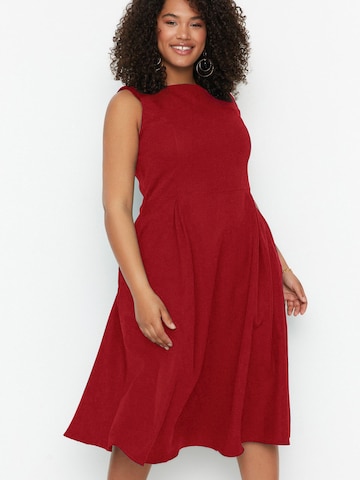 Abito di Trendyol Curve in rosso: frontale
