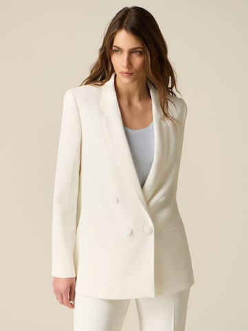 oltre Blazer in White