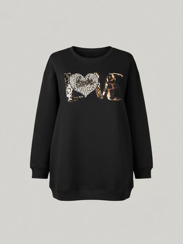 Shape Of You Sweatshirt in Black: front