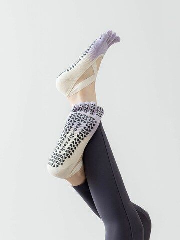 Millo Athletic Socks 'Freedom Yoga' in Purple
