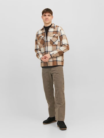 Coupe regular Chemise 'Eddie' JACK & JONES en marron