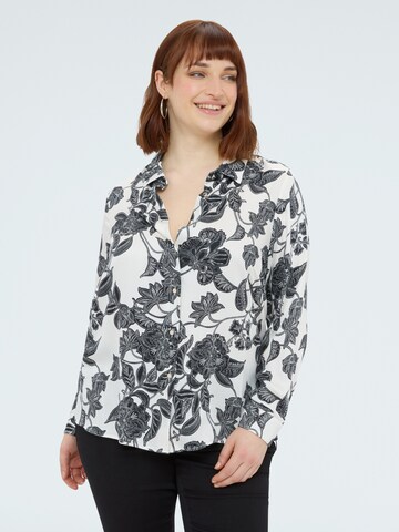 T-shirt Fiorella Rubino en noir : devant