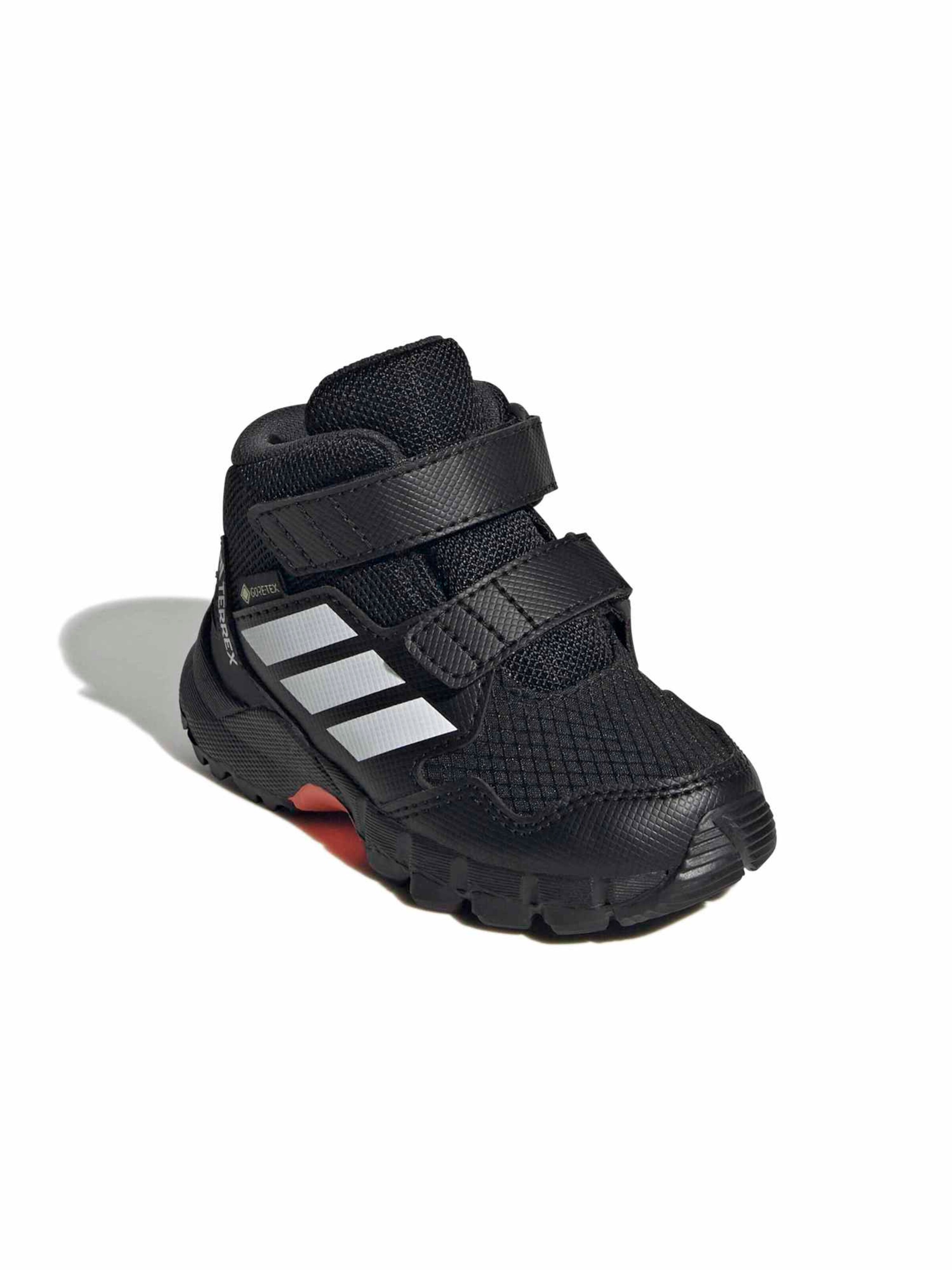 ADIDAS TERREX - Botas 'SKYCHASER' en negro: frente