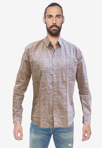 Le Temps Des Cerises Regular fit Button Up Shirt in Beige: front