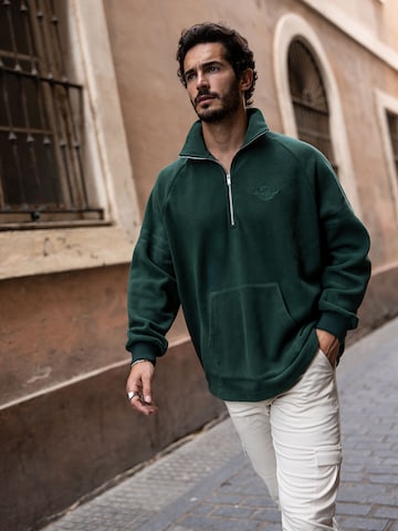 DAN FOX APPAREL Sweatshirt 'Leopold' in Groen