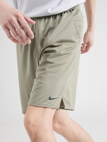 NIKE - regular Pantalón deportivo 'Totality' en verde