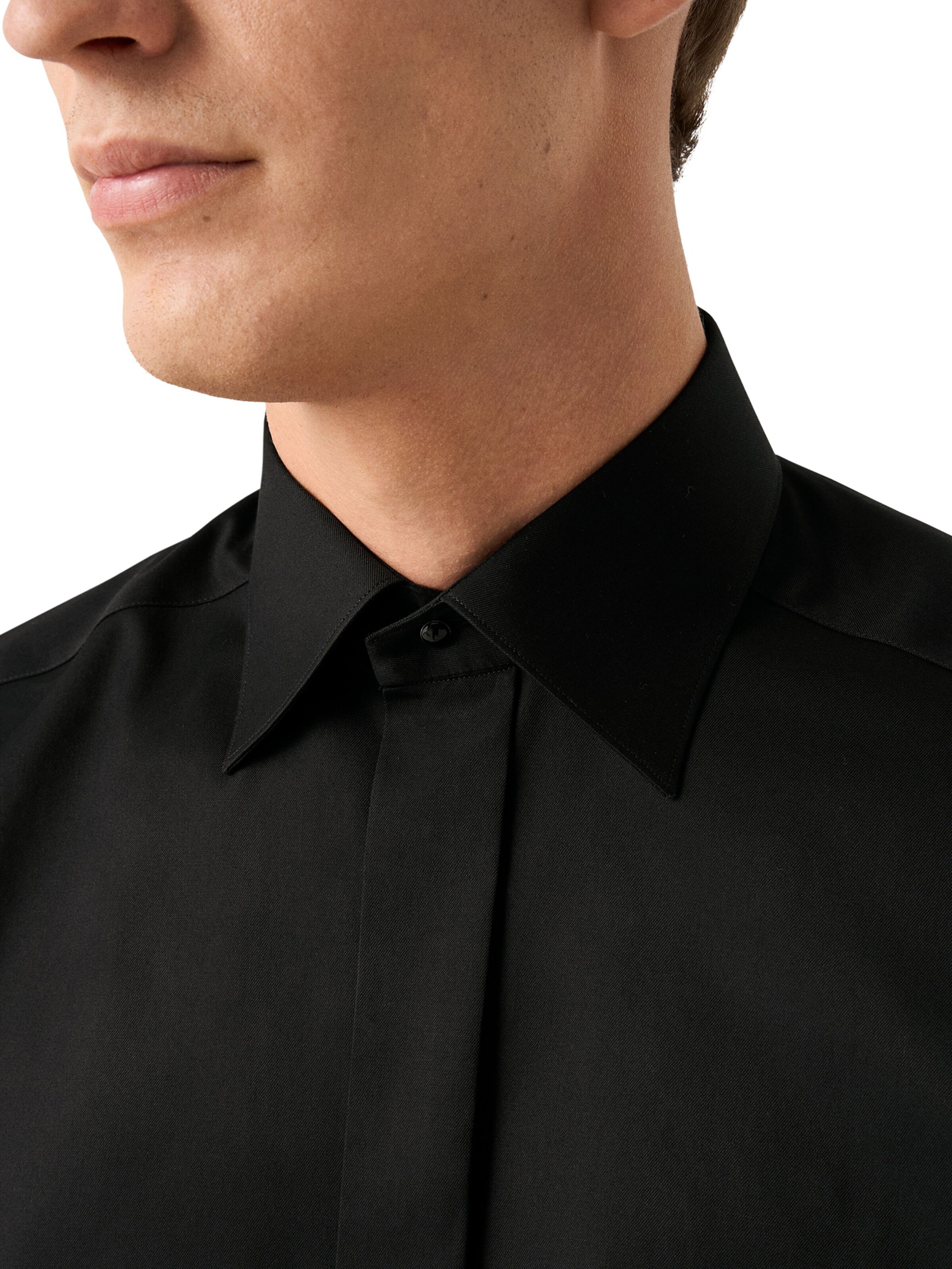 ETON Slim Fit Paita värissä musta