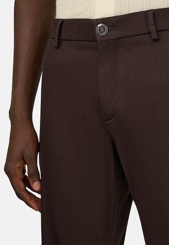 Boggi Milano Regular Chino in Bruin