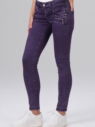 Skinny Jeans di M.O.D MIRACLE OF DENIM in lilla