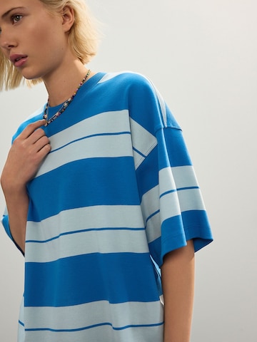 Tricou supradimensional de la Next pe albastru