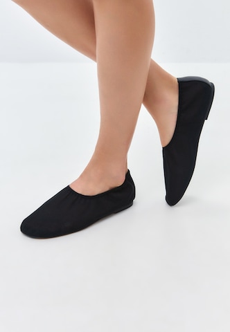 CESARE GASPARI Ballerina in Schwarz