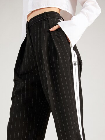 TOMMY HILFIGER Loose fit Pleat-Front Pants in Black