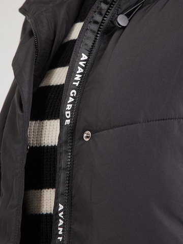 ONLY Carmakoma Зимнее пальто 'CARMaggi' в Черный