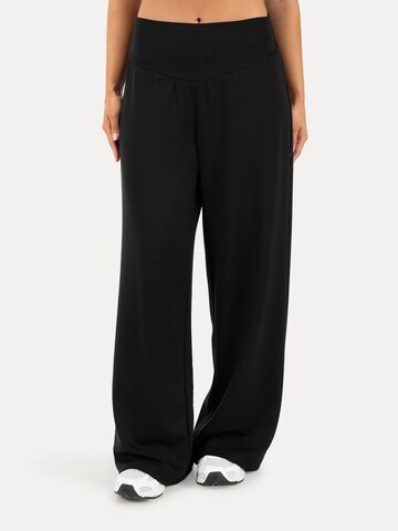 Loosefit Pantalon ' Jorina ' Smilodox en noir