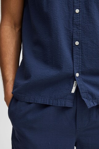 !Solid Regular fit Button Up Shirt 'Frevne' in Blue