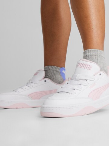 Baskets basses 'Park Lifestyle' PUMA en blanc