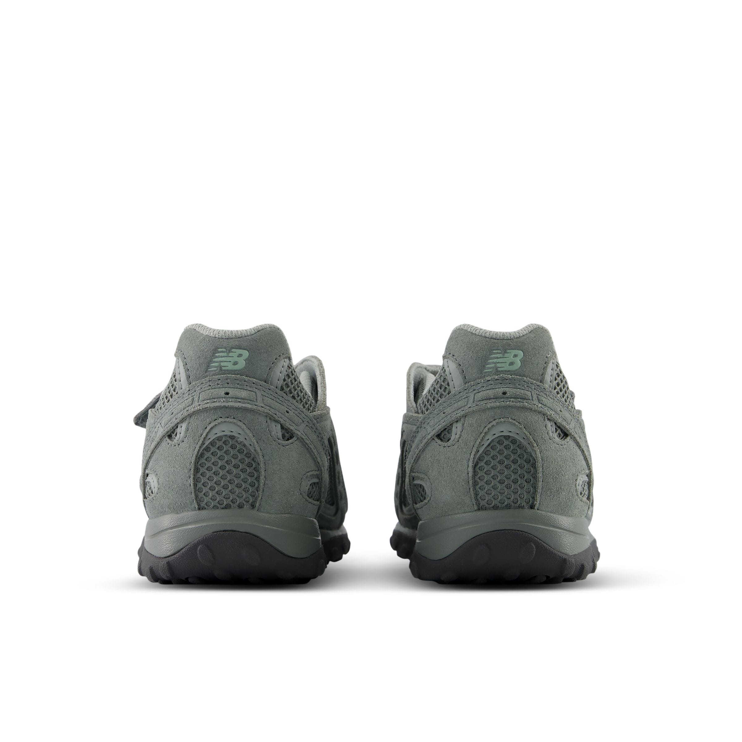Baskets basses '204V' new balance en gris