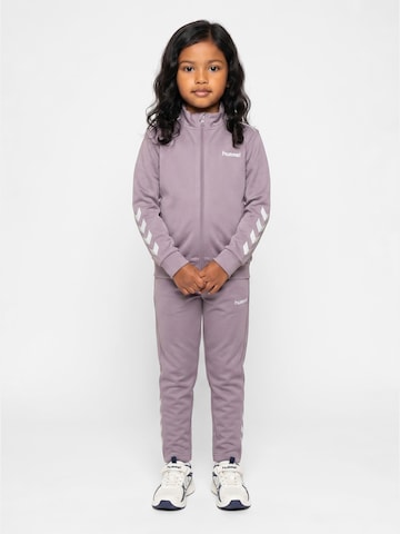 Hummel Trainingspak in Lila: voorkant