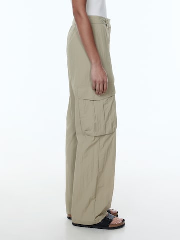 EDITED Regular Cargo Pants 'Wallis' in Green